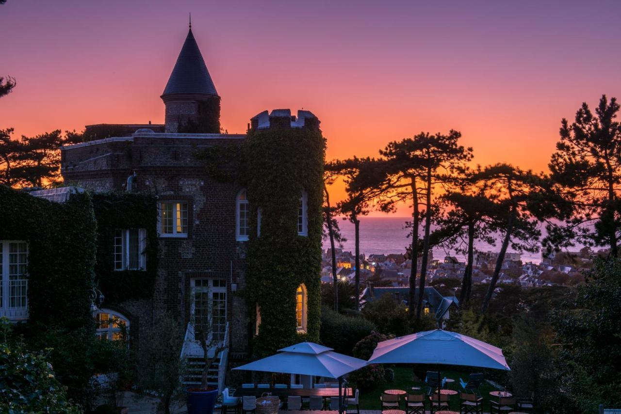 Отель Domaine Saint Clair - Le Donjon Этрета Экстерьер фото