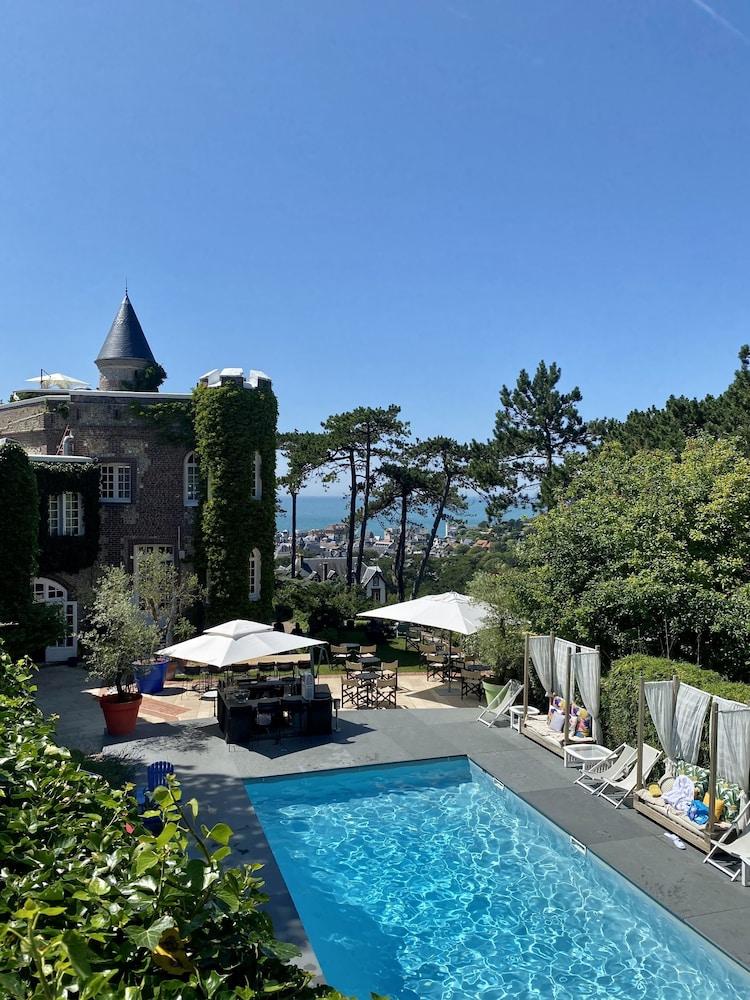 Отель Domaine Saint Clair - Le Donjon Этрета Экстерьер фото